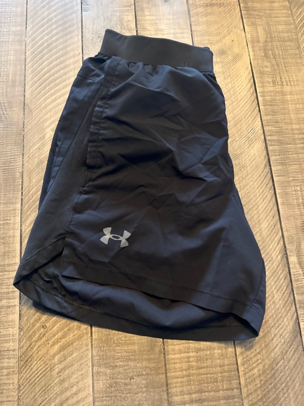 Under Armour Men’s Black Athletic Training Shorts with Reflective Logo